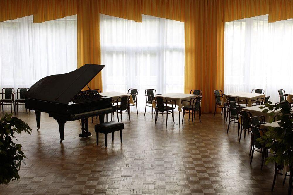 Hotel Behounek Jáchymov Esterno foto